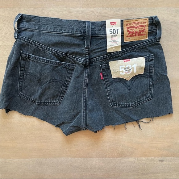 Levi's Black Women's Jean Short Shorts - Picture 5 of 9